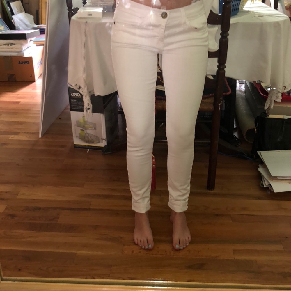 super cute tiny white jeans